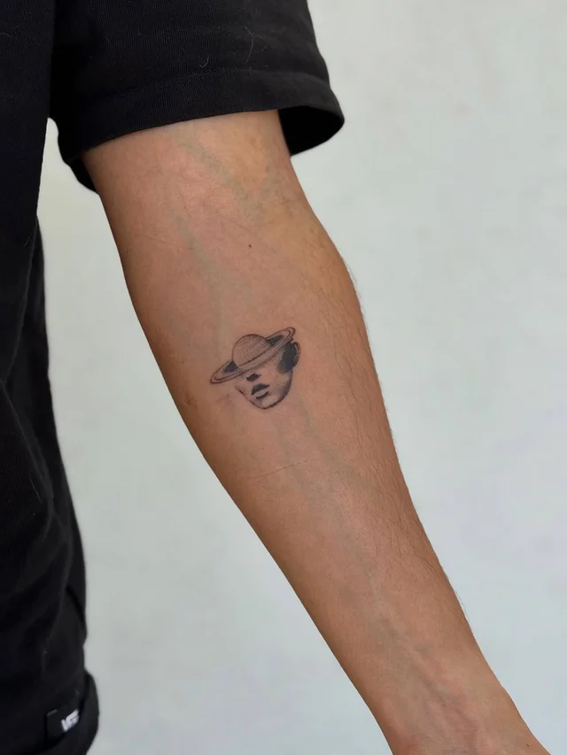 Artist at Moon Tattoo's work 2